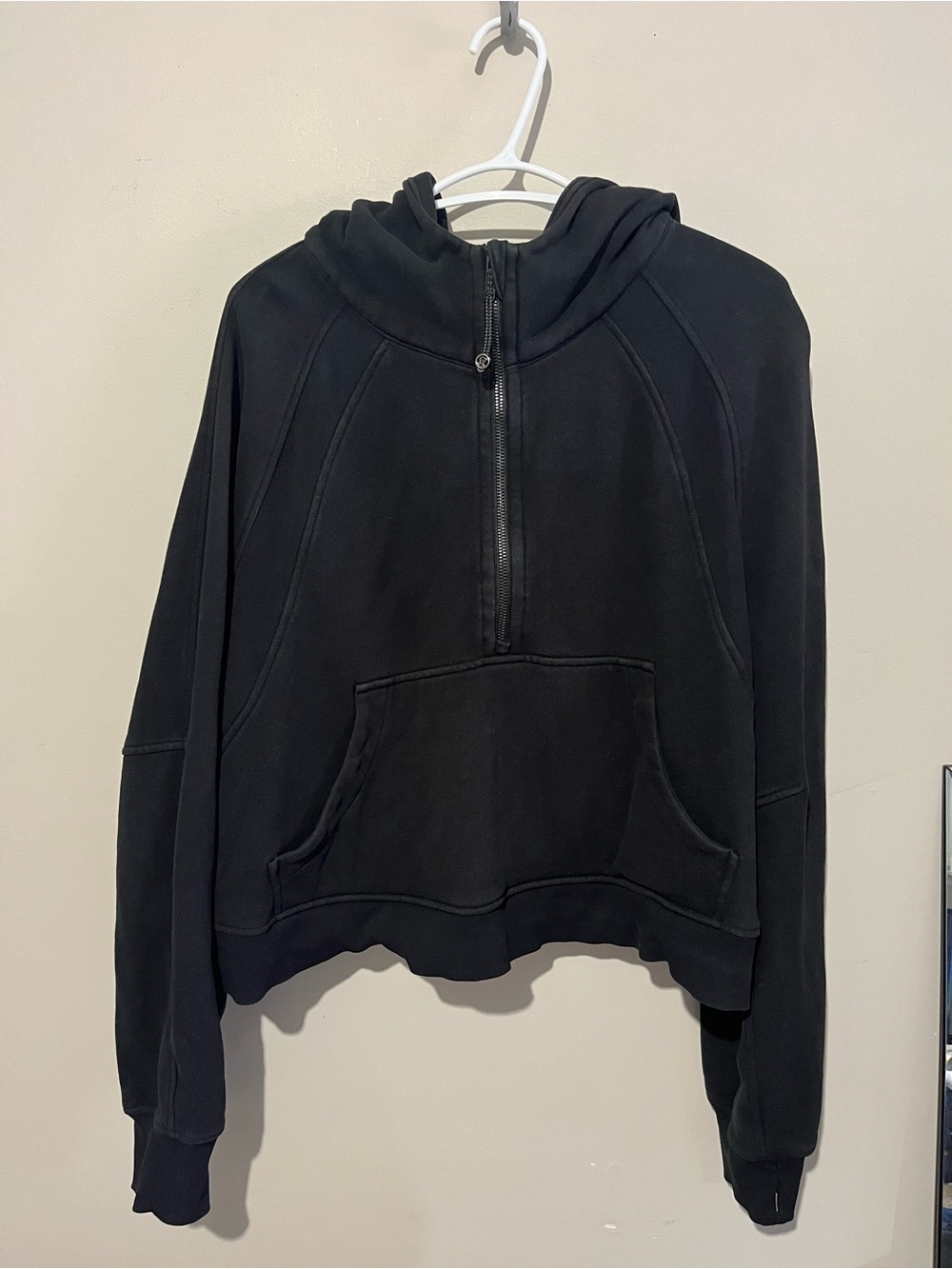 Lululemon Scuba Oversized 1/2 Zip Hoodie
Black size XL/XXL